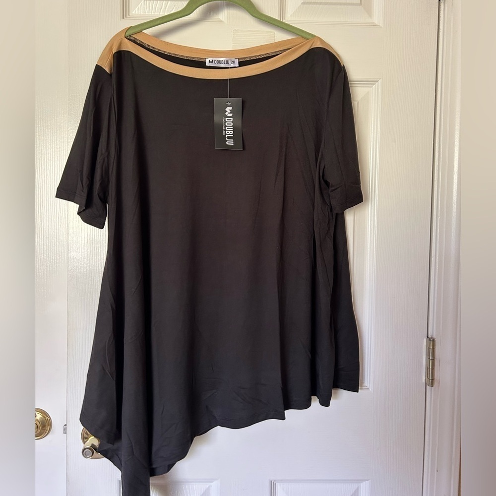 DoublJu 2X Women's Short Sleeves Black Top  - NWT